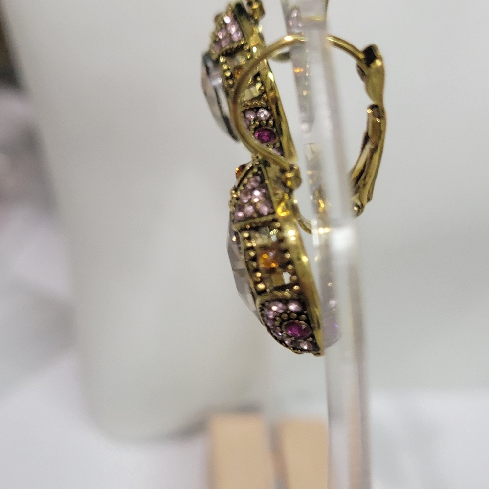 NWT Antiqued GOLD crustal Levervack Earrings. - Picture 6 of 6